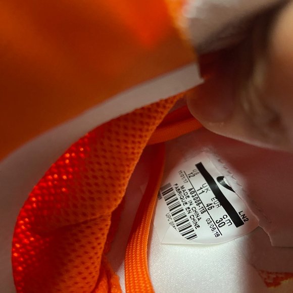 Nike Untouchable 3 Elite White Orange Football Cleats AO3006-118 Men Size NEW - Picture 11 of 11